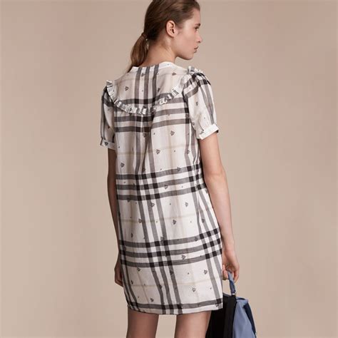 Mode femme Burberry .